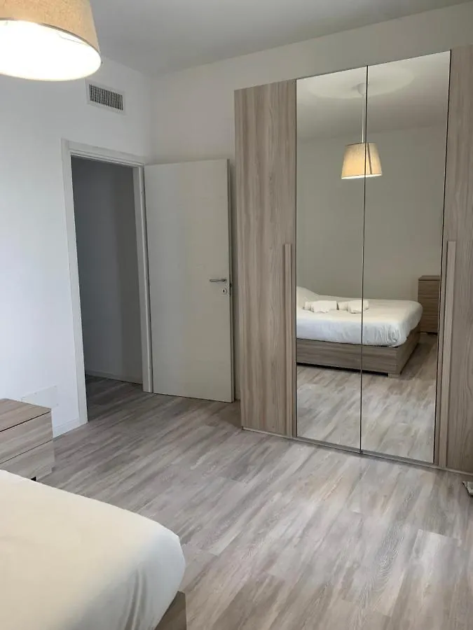 Casa 8 Giugno Apartment Melegnano